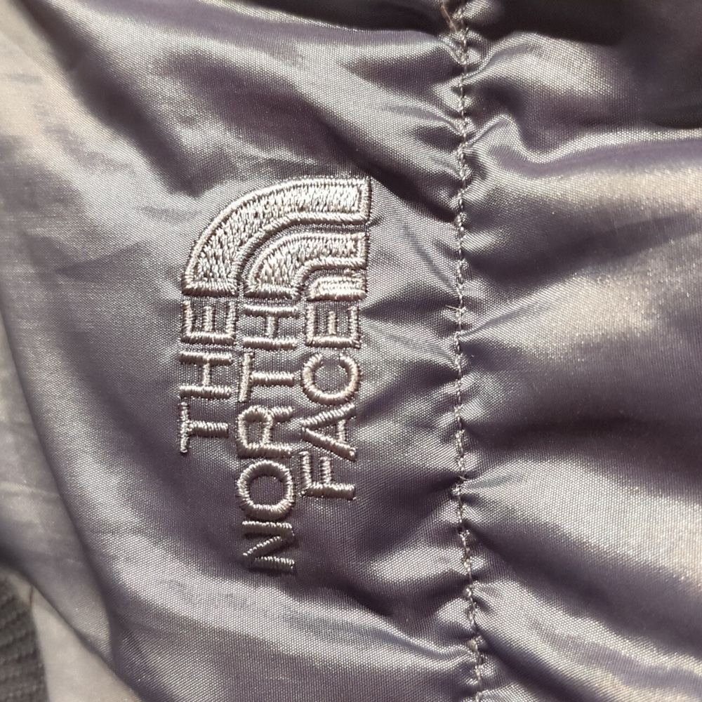 The North Face 600 Down Puffer jacket/coat women's size small color silver - Picture 4 of 16